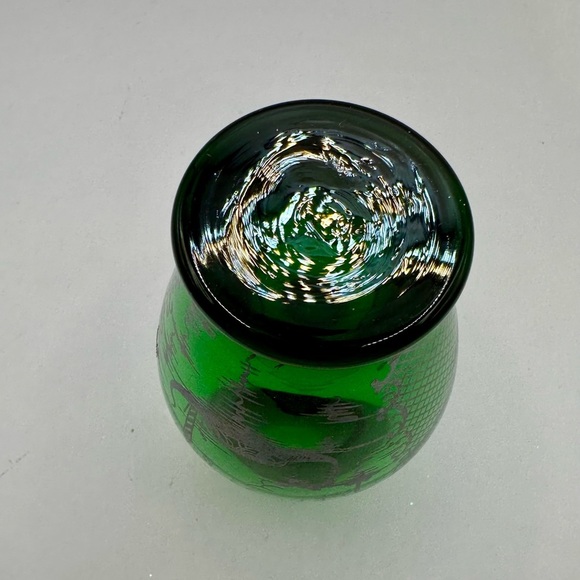 SOLD Green Glass Vase Silver Overlay Hand Painted Venice Scape 4 1/4”H - Picture 5 of 6